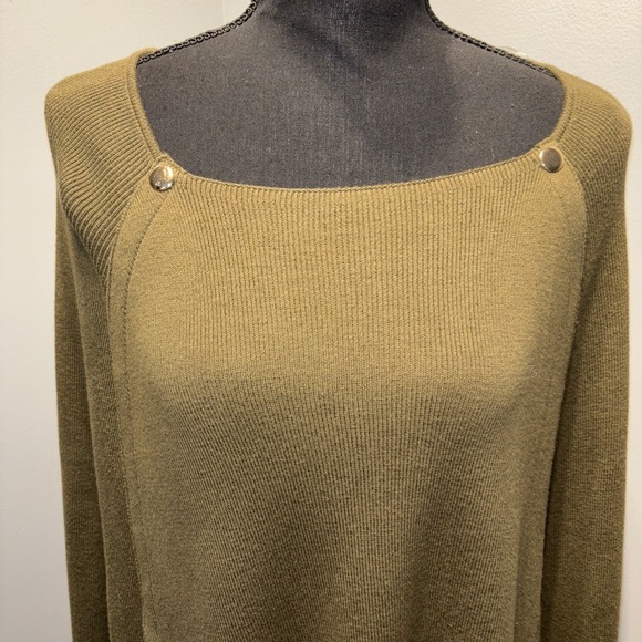 Chico's Poncho S/M Olive Green Gold Button Embellishment Ribbed Lagenlook Luxury - Picture 2 of 9